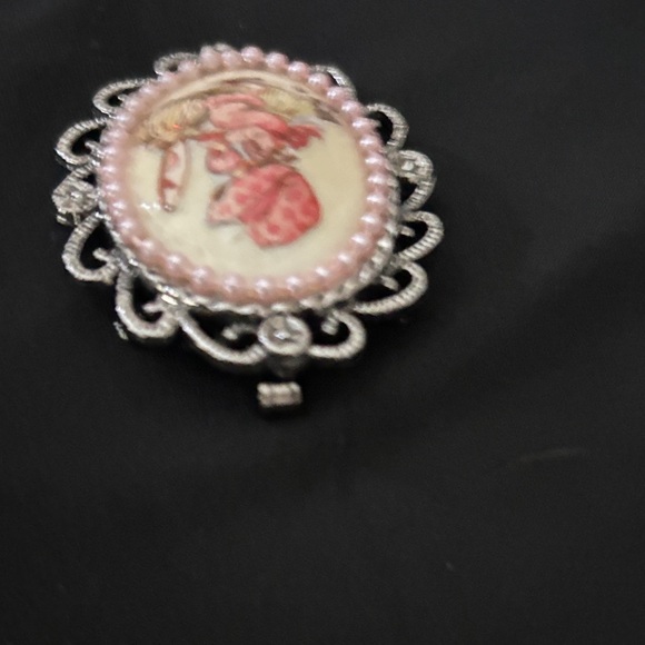 Vintage Holly Hobby Silver Brooch - Picture 6 of 10